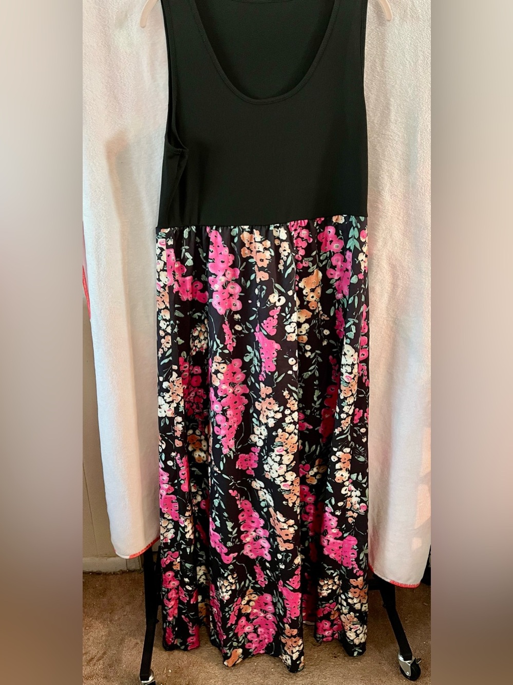 Black & Pink Floral Sleeveless Maxi Dress
